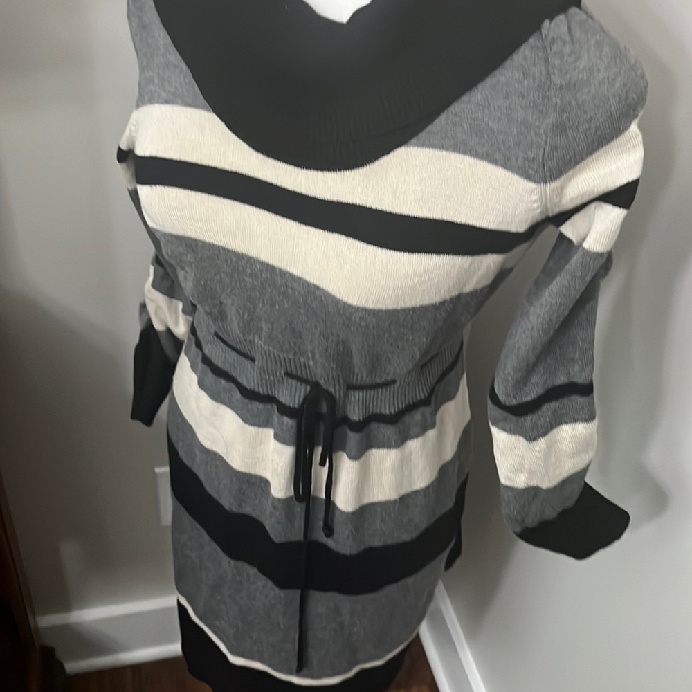 Sweater dress striped